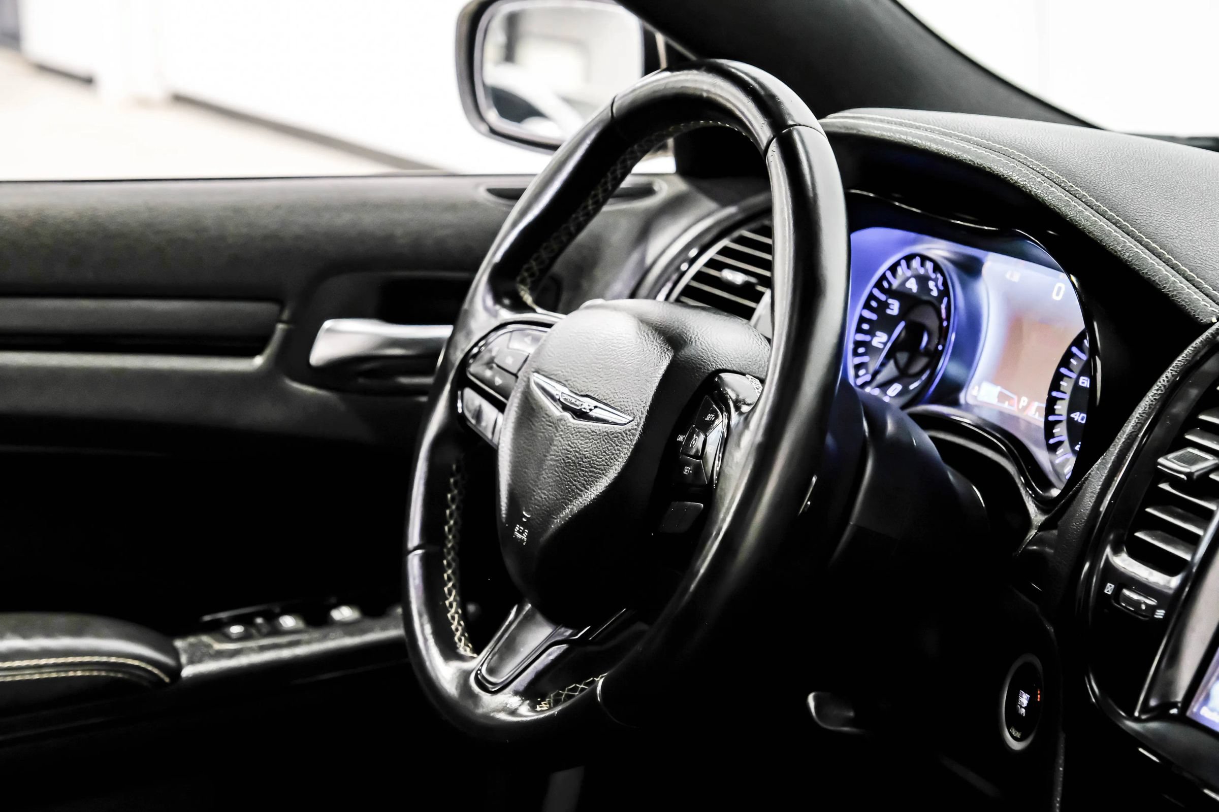 Used 2015 Chrysler 300 S w/ 300S Premium Group RWD image 20