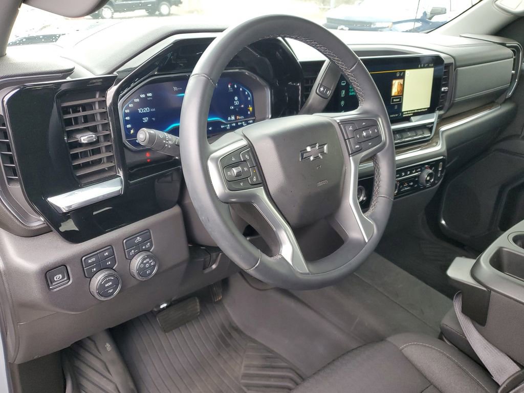 Used 2024 Chevrolet Silverado 1500 LT Trail Boss w/ Protection Package image 8