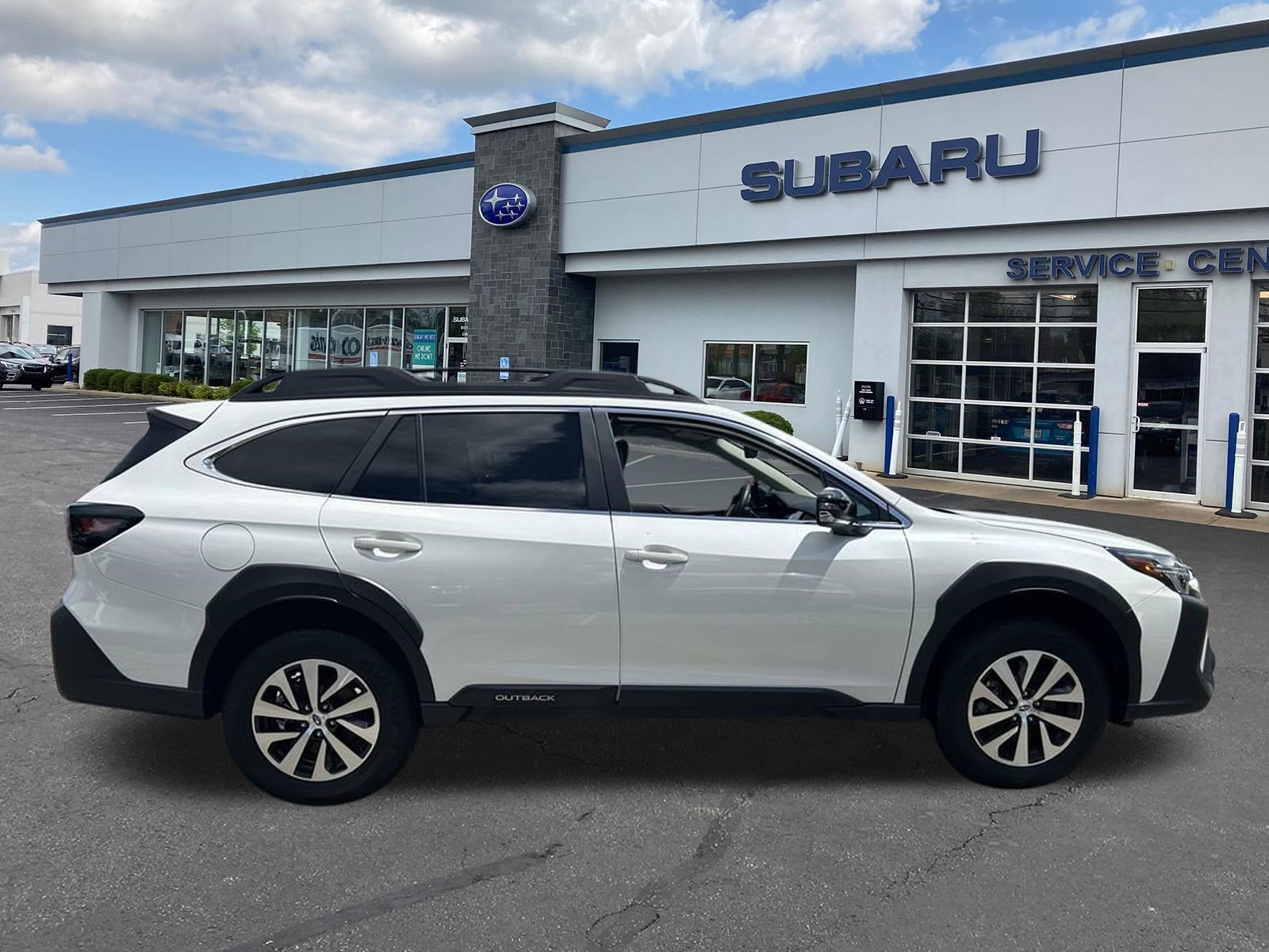 Used 2025 Subaru Outback Premium AWD/4WD image 8