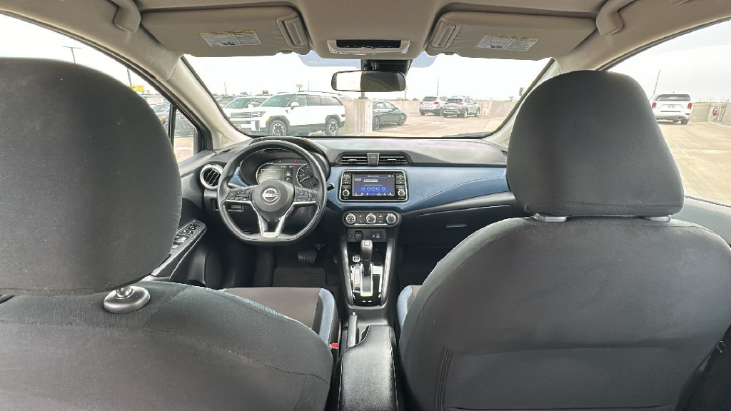 Used 2025 Nissan Versa SV FWD image 28