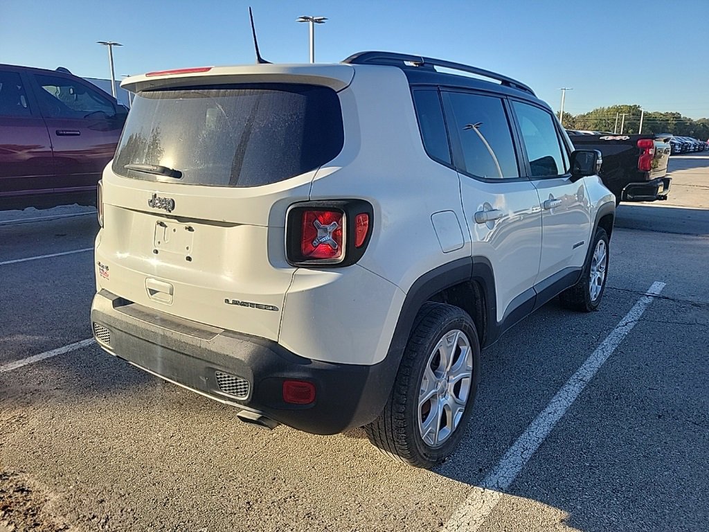 Used 2022 Jeep Renegade Limited image 4