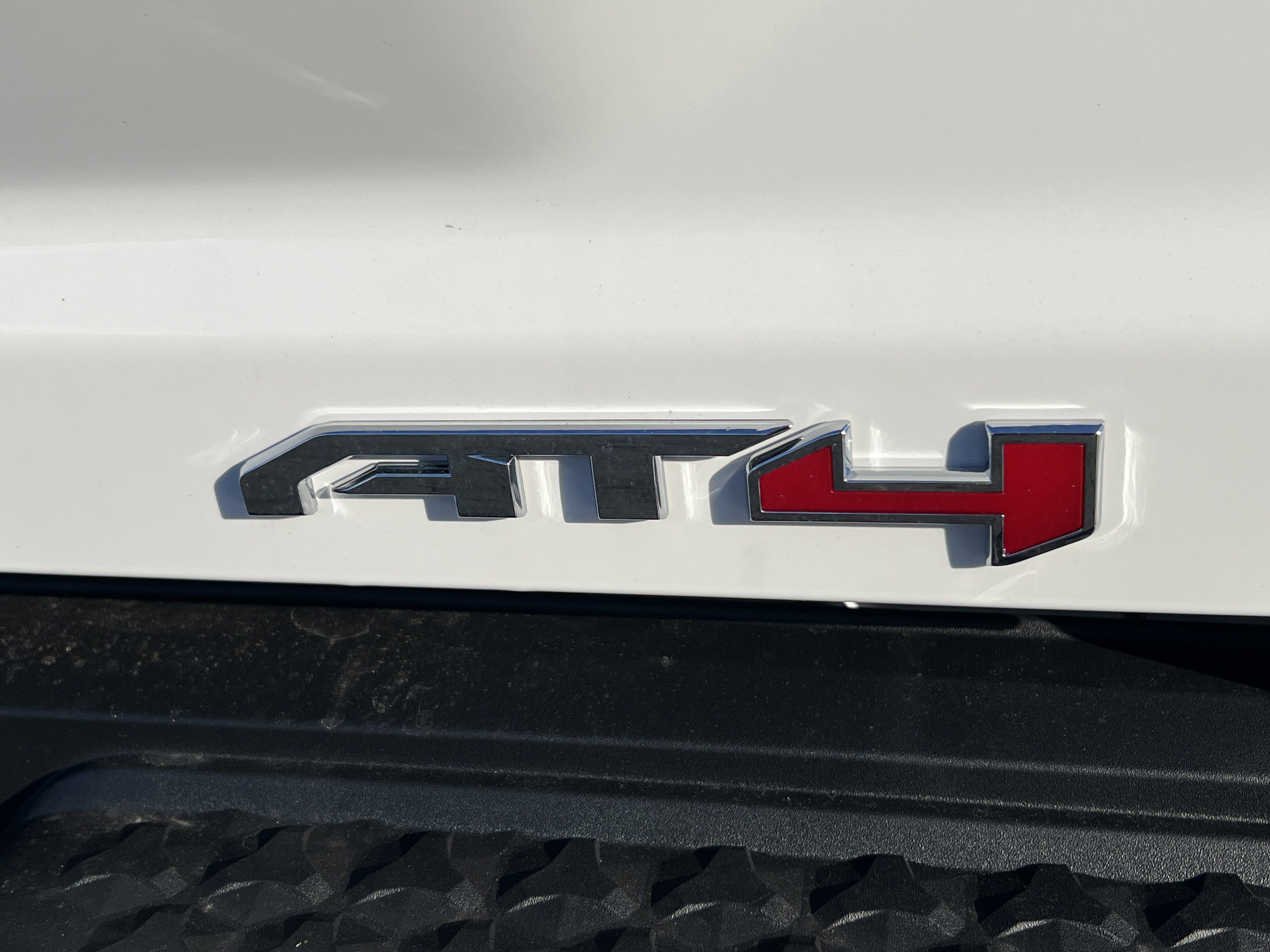 New 2026 GMC Canyon AT4 w/ Technology Plus Package image 9