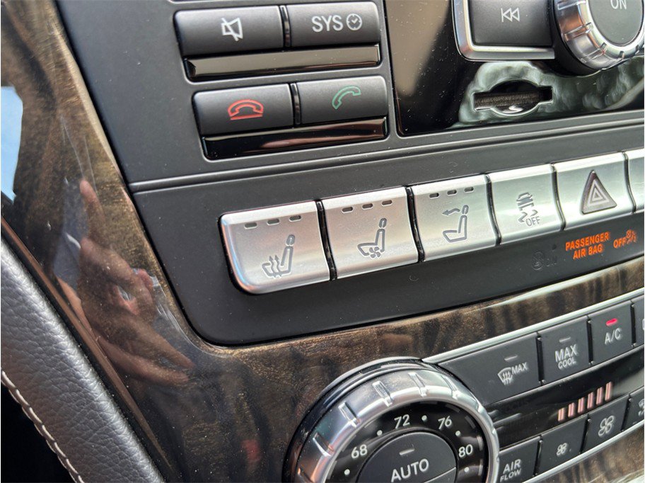 Used 2015 Mercedes-Benz SL 550 image 35
