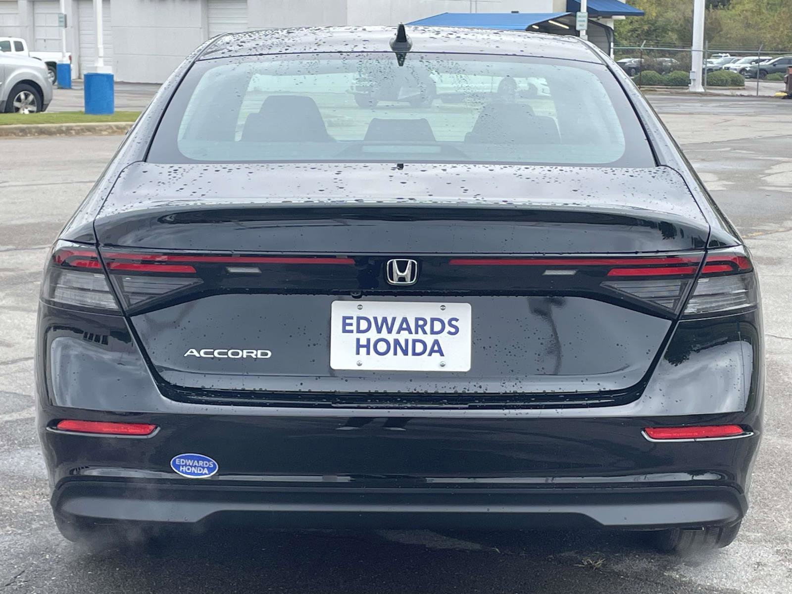 New 2025 Honda Accord SE image 15