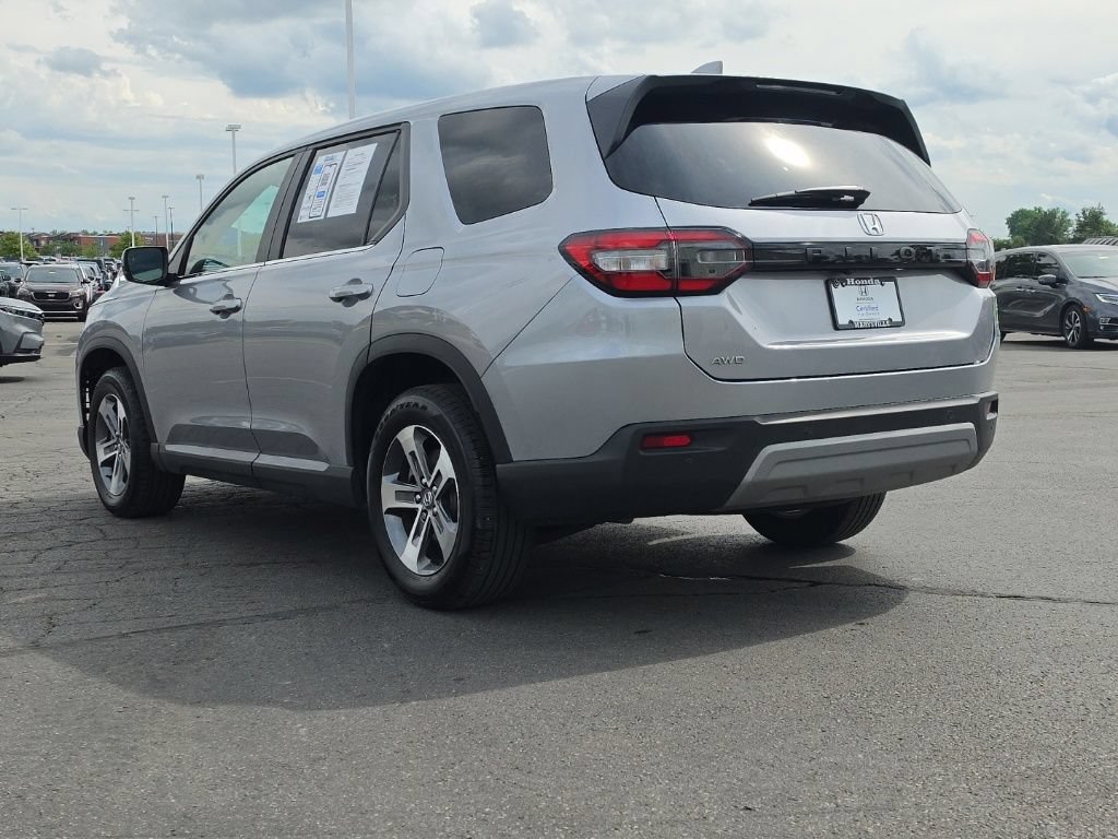 Certified 2025 Honda Pilot EX-L image 5