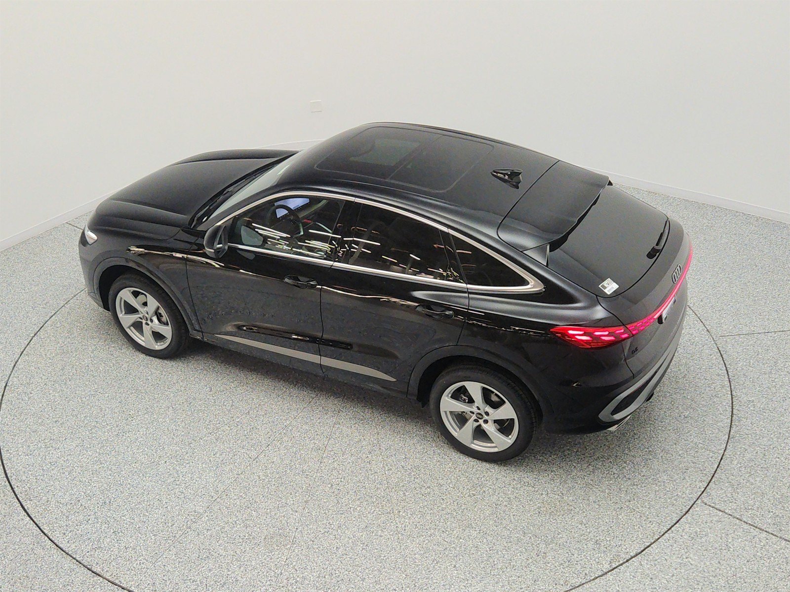 New 2026 Audi Q5 Premium Plus AWD/4WD image 23