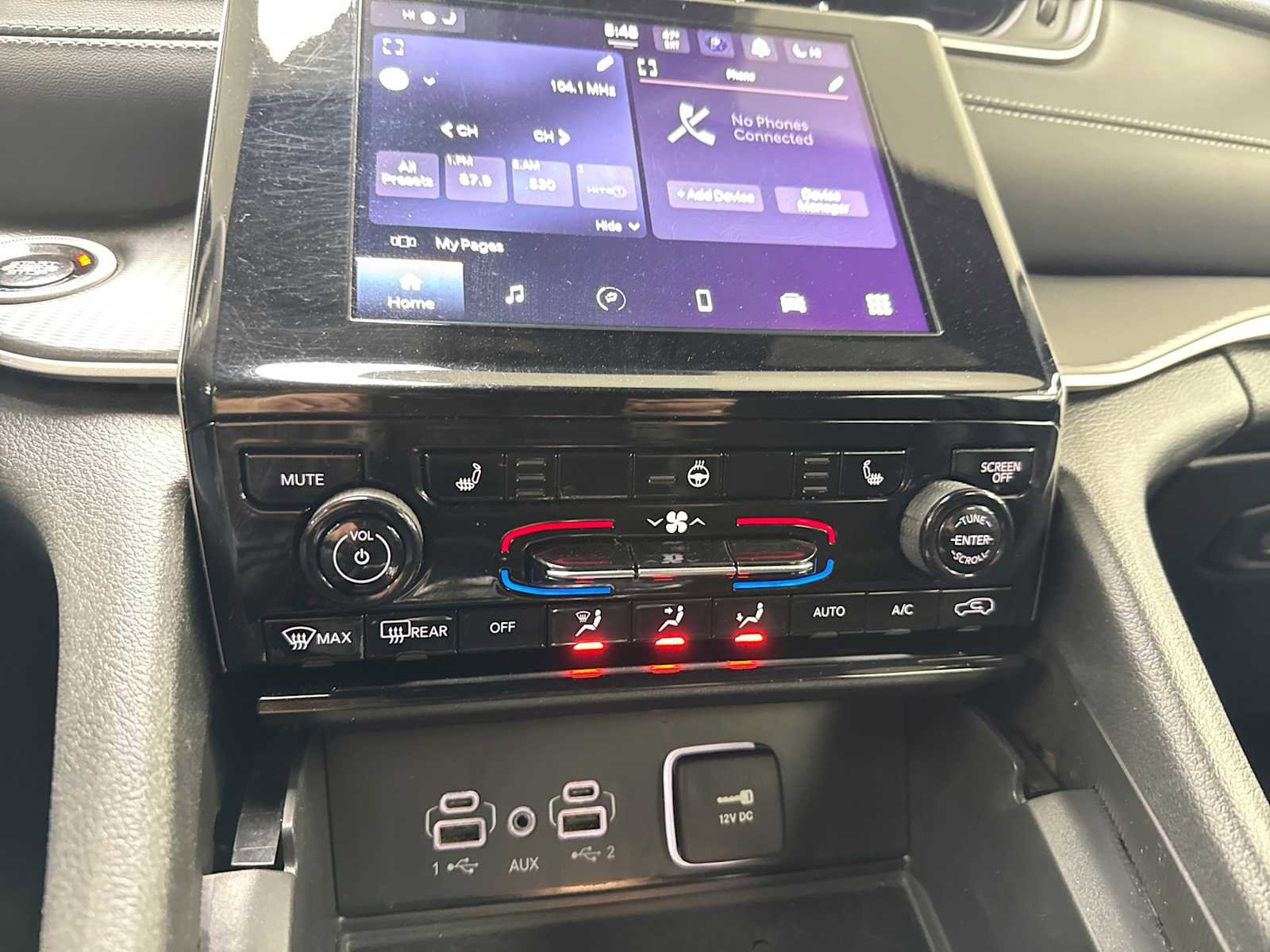 Used 2024 Jeep Grand Cherokee Altitude image 16