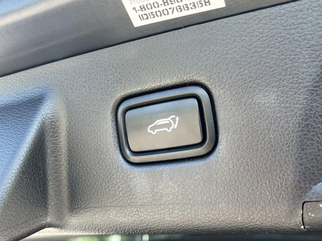 Used 2024 Hyundai Palisade Calligraphy image 13