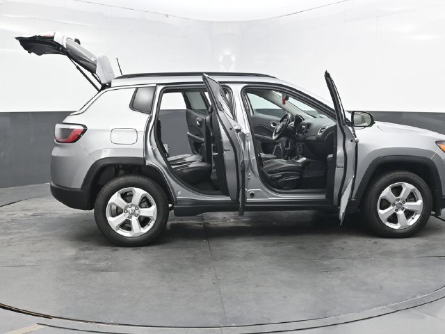 Used 2021 Jeep Compass Latitude w/ Convenience Group AWD/4WD image 50