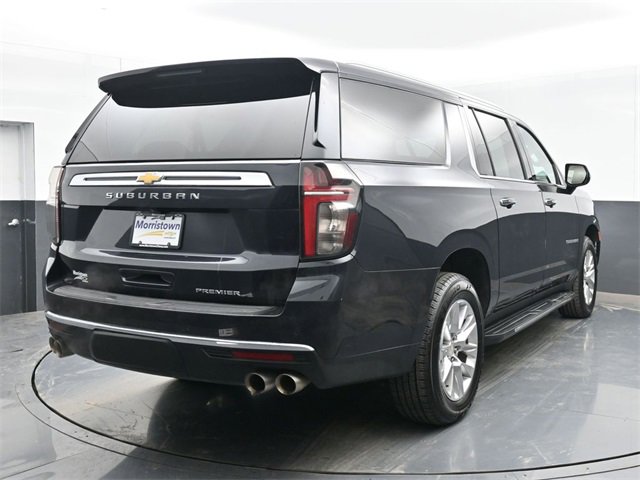 Used 2023 Chevrolet Suburban Premier image 10