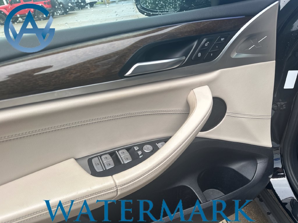 Used 2021 BMW X4 xDrive30i AWD/4WD image 10