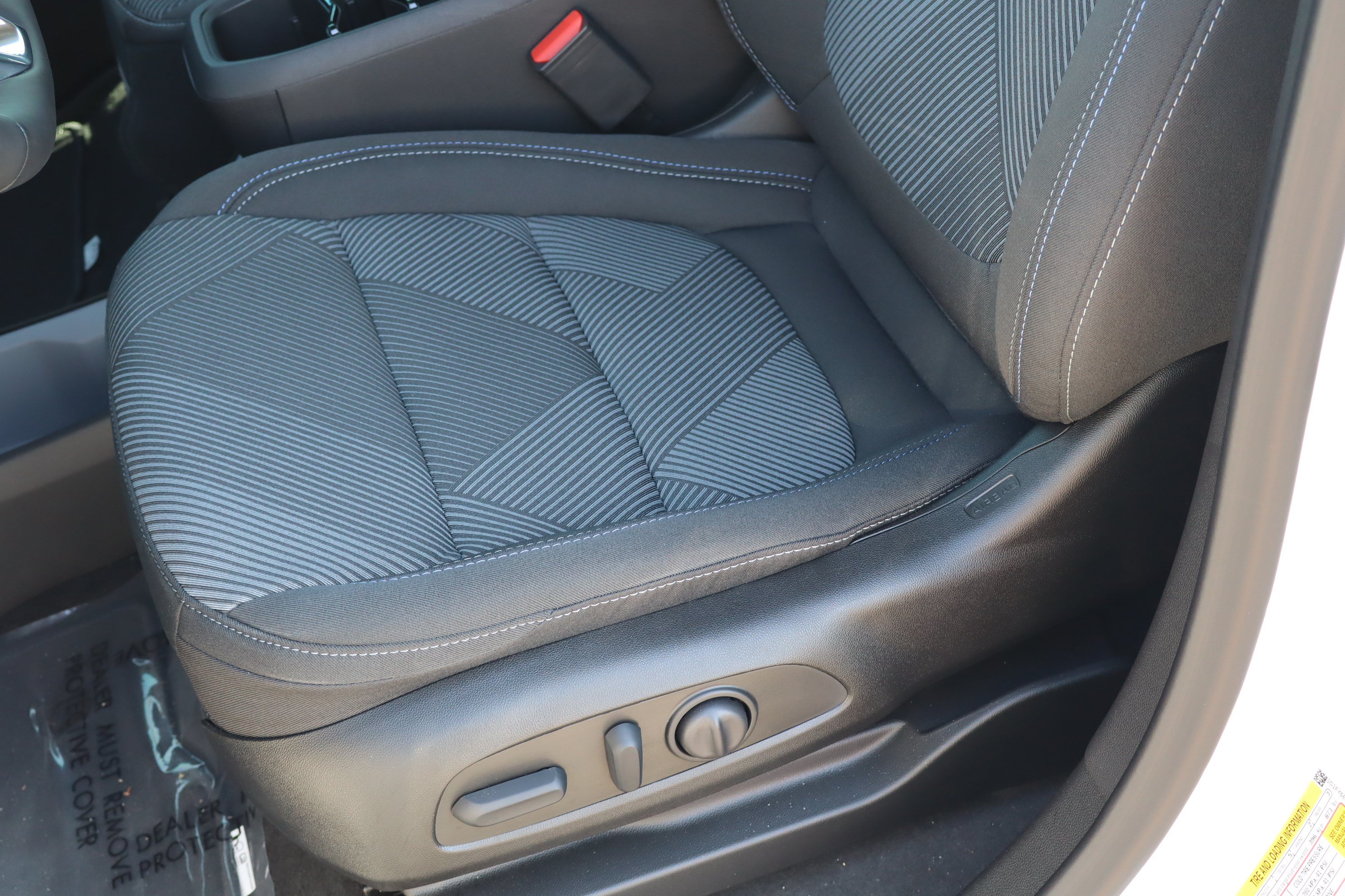 New 2027 Chevrolet Bolt LT w/ Comfort Package FWD image 12