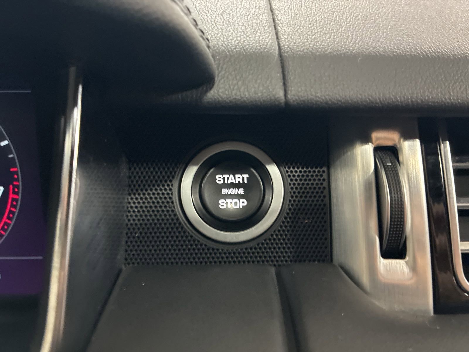 Used 2021 Land Rover Range Rover Westminster Edition image 23