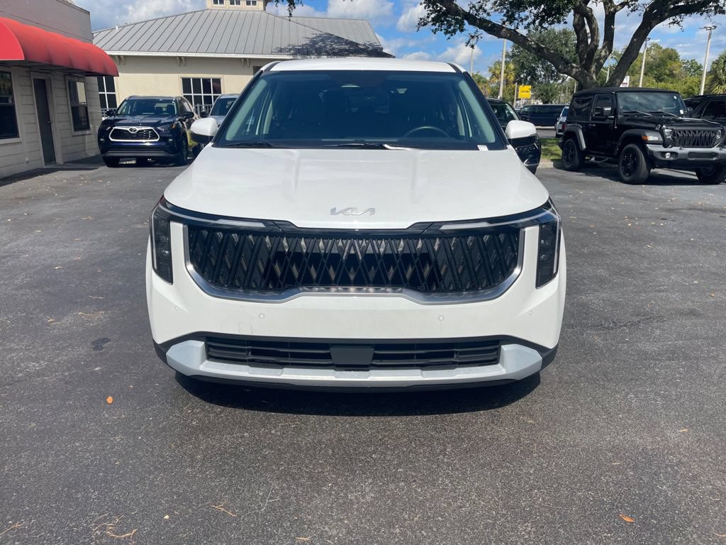 Used 2026 Kia Carnival FWD image 9