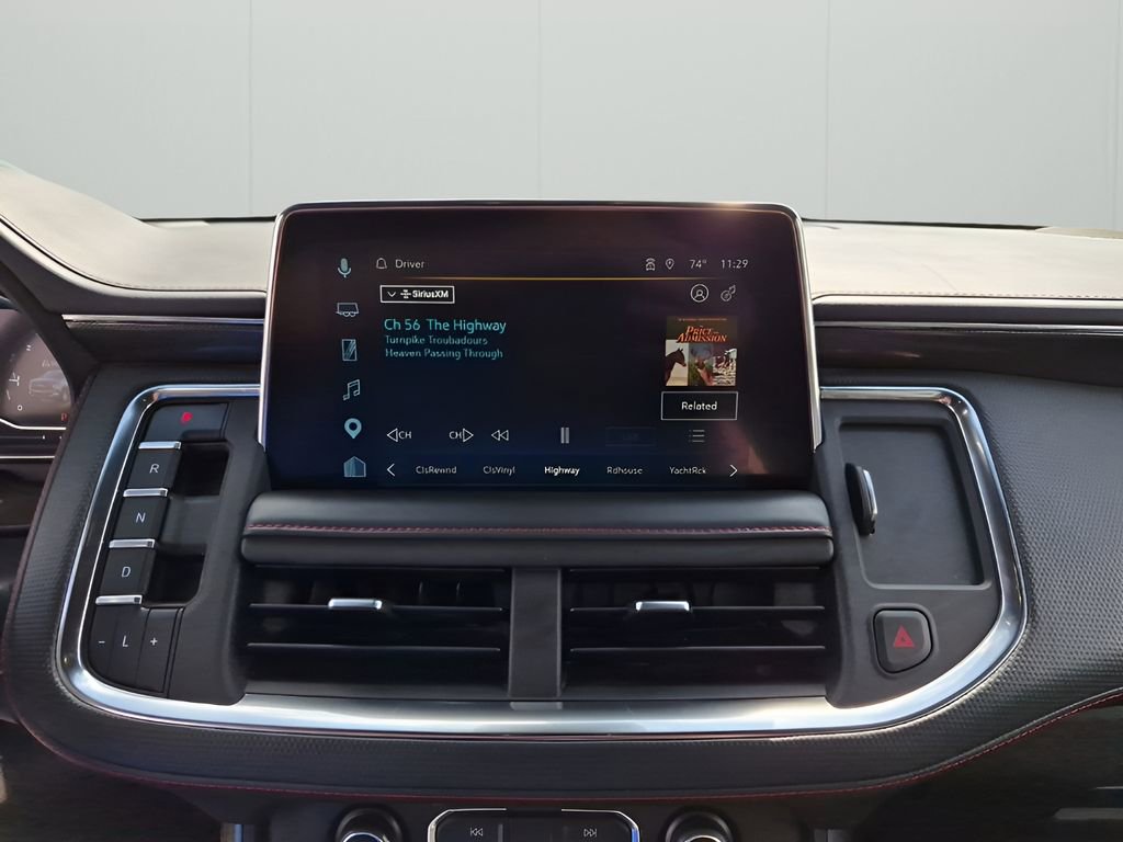 Used 2023 Chevrolet Suburban RST w/ Luxury Package image 38