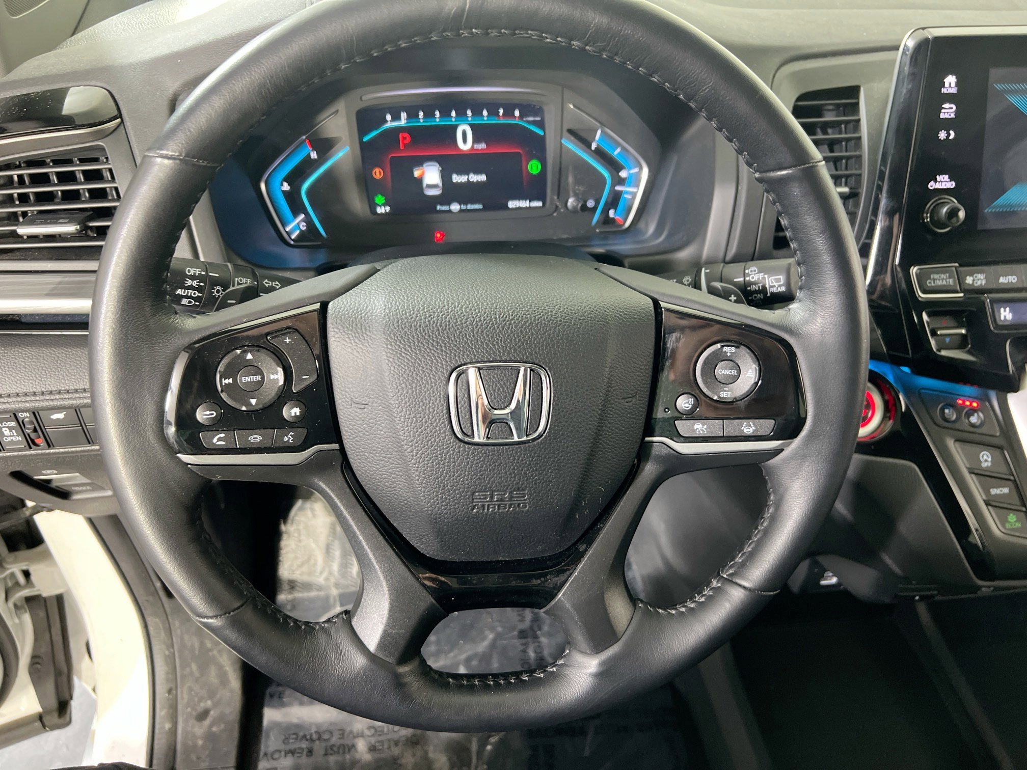 Used 2023 Honda Odyssey Elite image 11