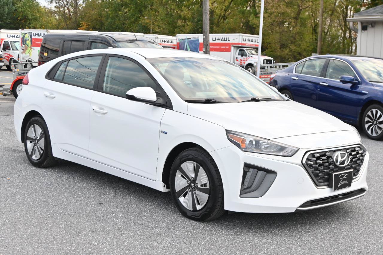 Used 2020 Hyundai Ioniq Blue FWD image 4