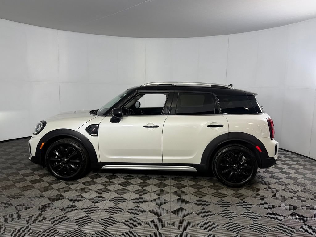 Used 2024 MINI Cooper Countryman S w/ Premium Package FWD image 10