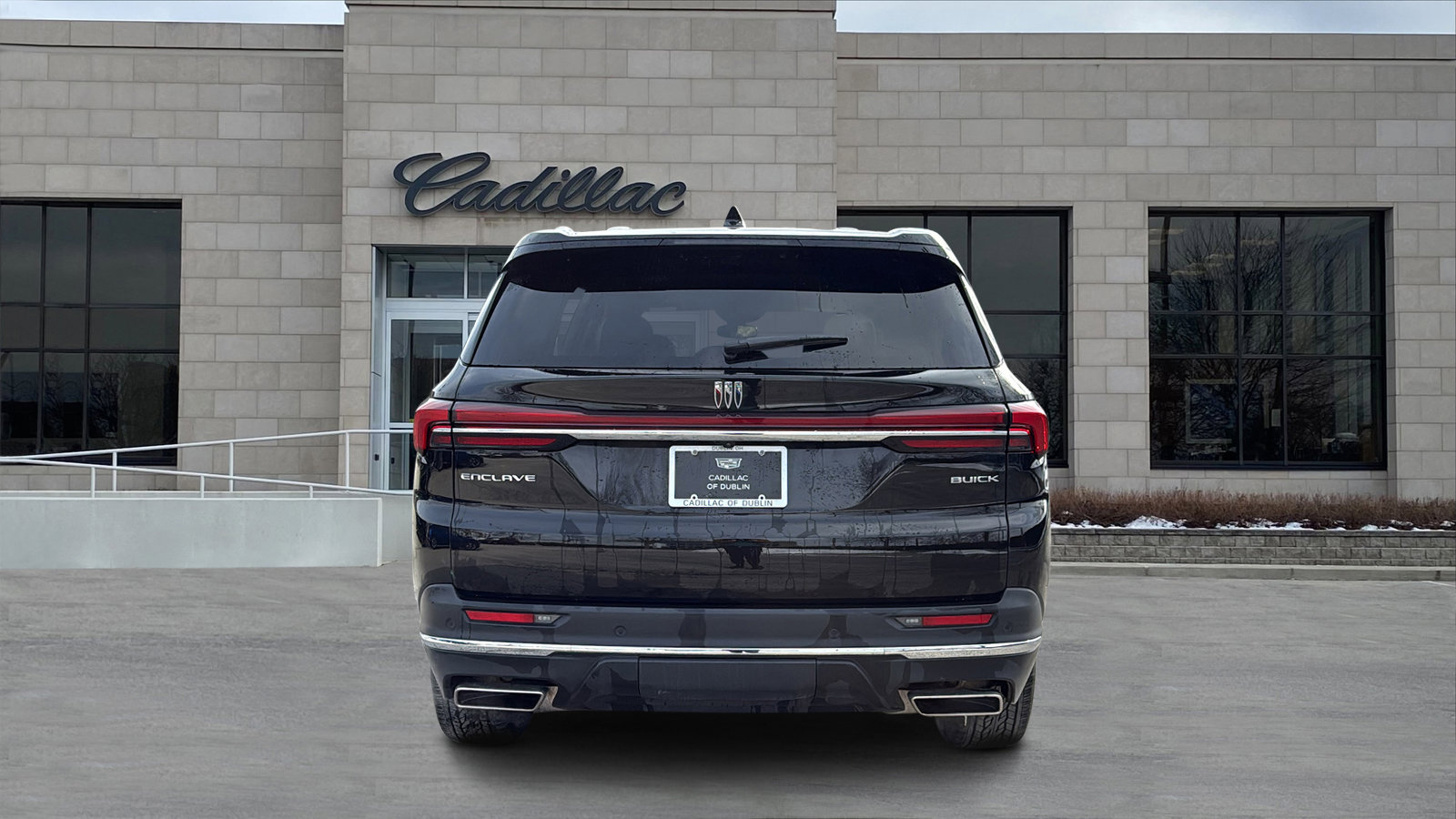 Used 2025 Buick Enclave Preferred image 6