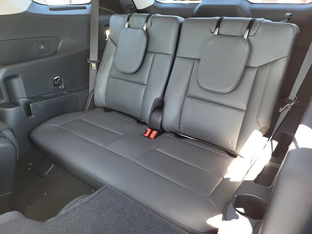 New 2026 Ford Explorer Active w/ Active Comfort Package image 14