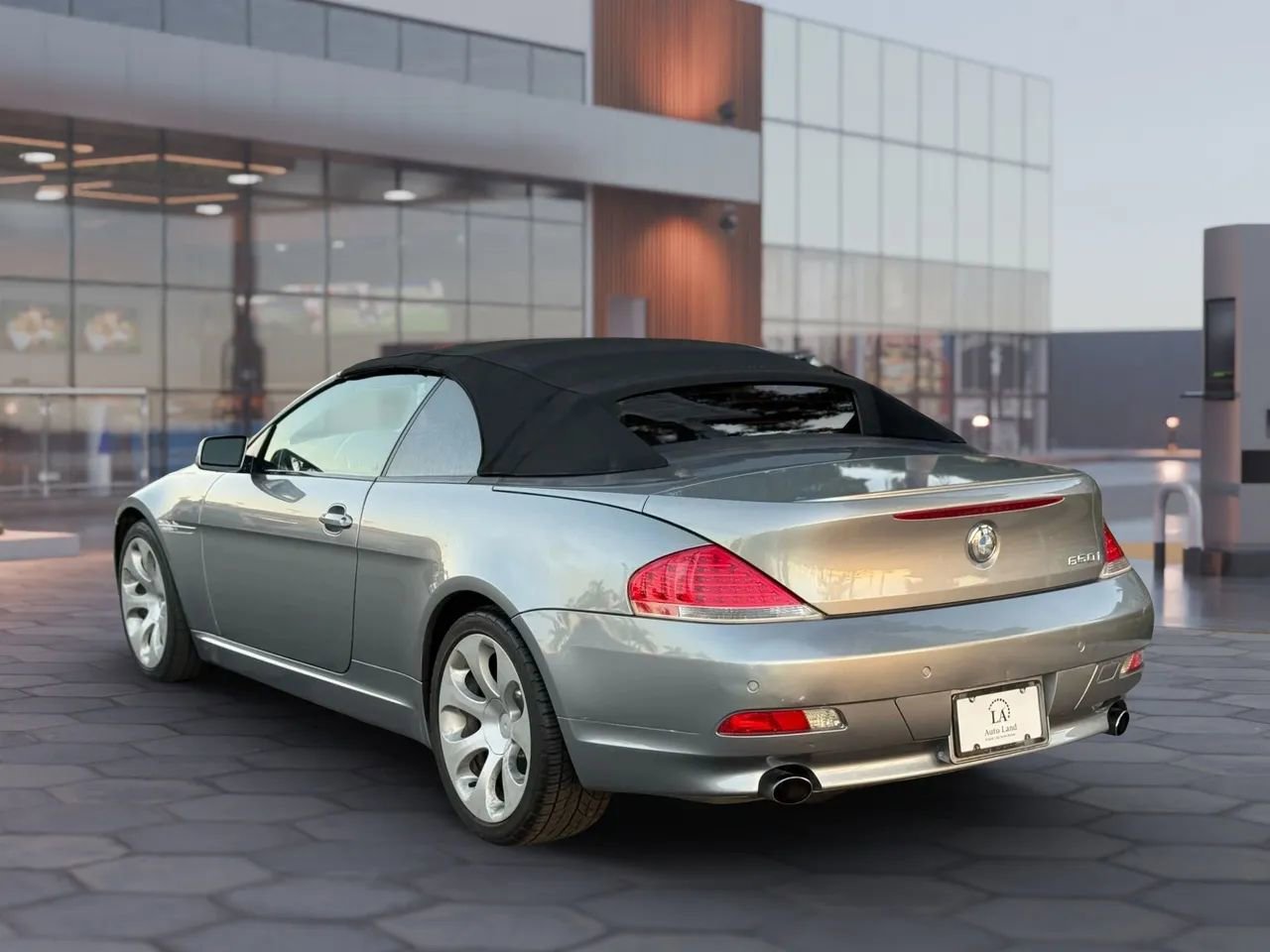 Used 2006 BMW 650i Convertible image 14