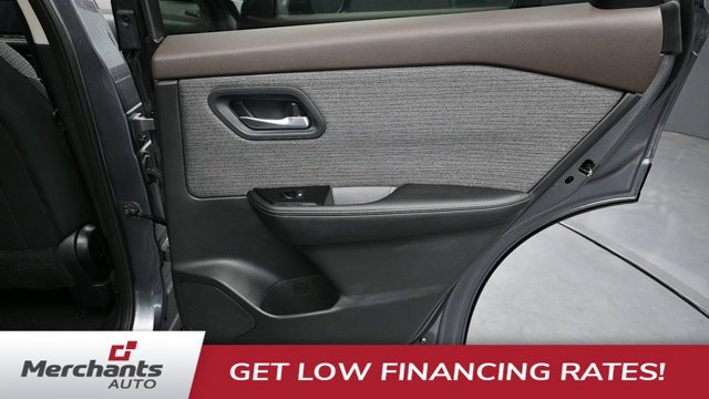 Used 2023 Nissan Rogue SV AWD/4WD image 15