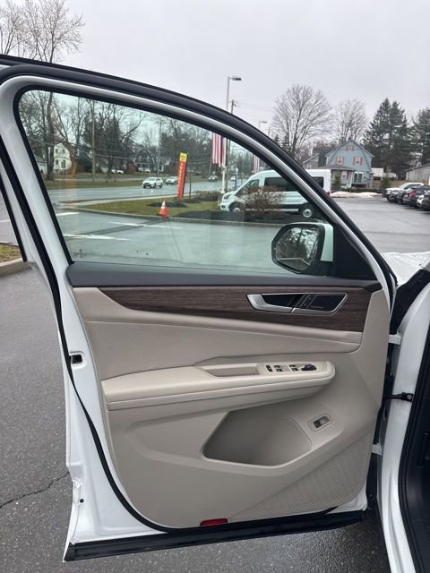 Used 2024 Volkswagen Atlas SEL Premium R-Line image 15