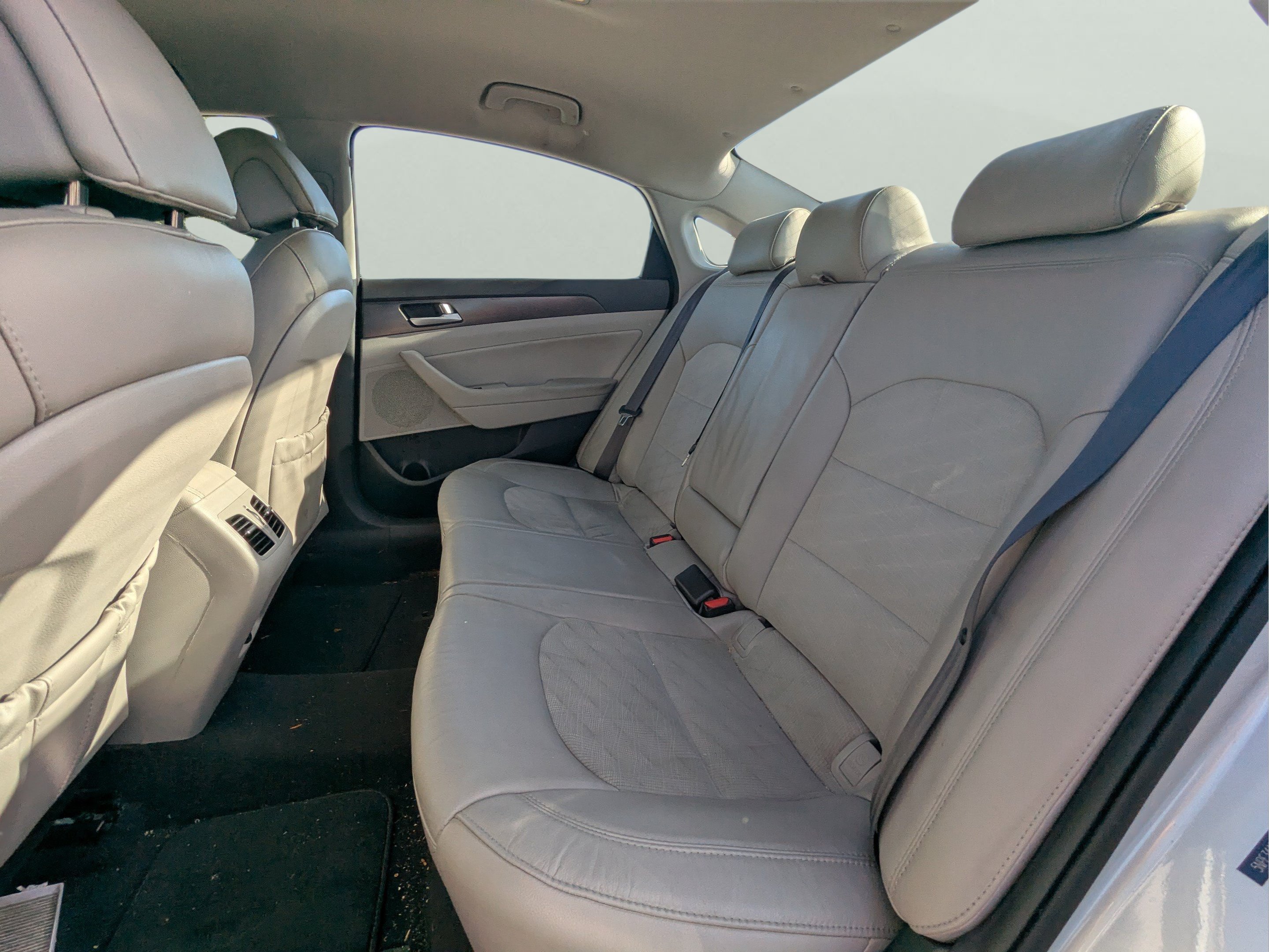Used 2016 Hyundai Sonata Sport w/ Option Group 02 FWD image 9