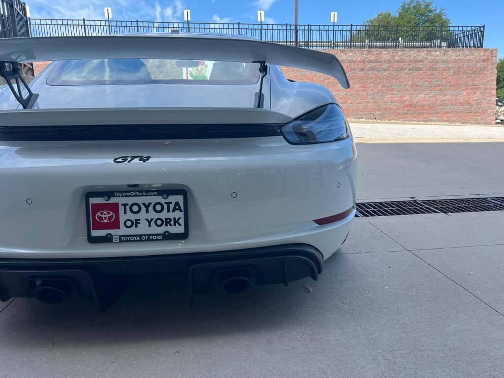 Used 2021 Porsche 718 Cayman GT4 RWD image 21