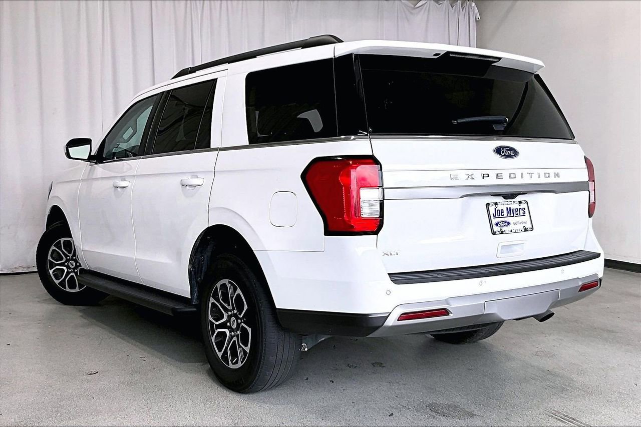 Used 2024 Ford Expedition XLT image 5