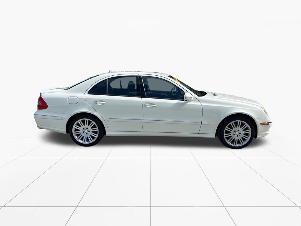 Used 2008 Mercedes-Benz E 350 4MATIC Sedan image 9