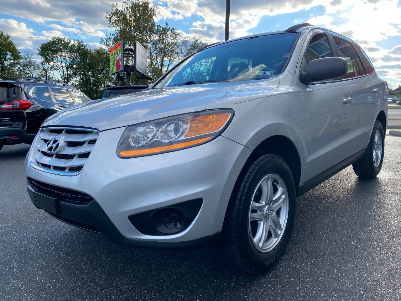 Used 2011 Hyundai Santa Fe GLS image 7