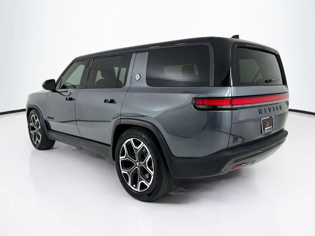 Used 2025 Rivian R1S Adventure AWD/4WD image 3