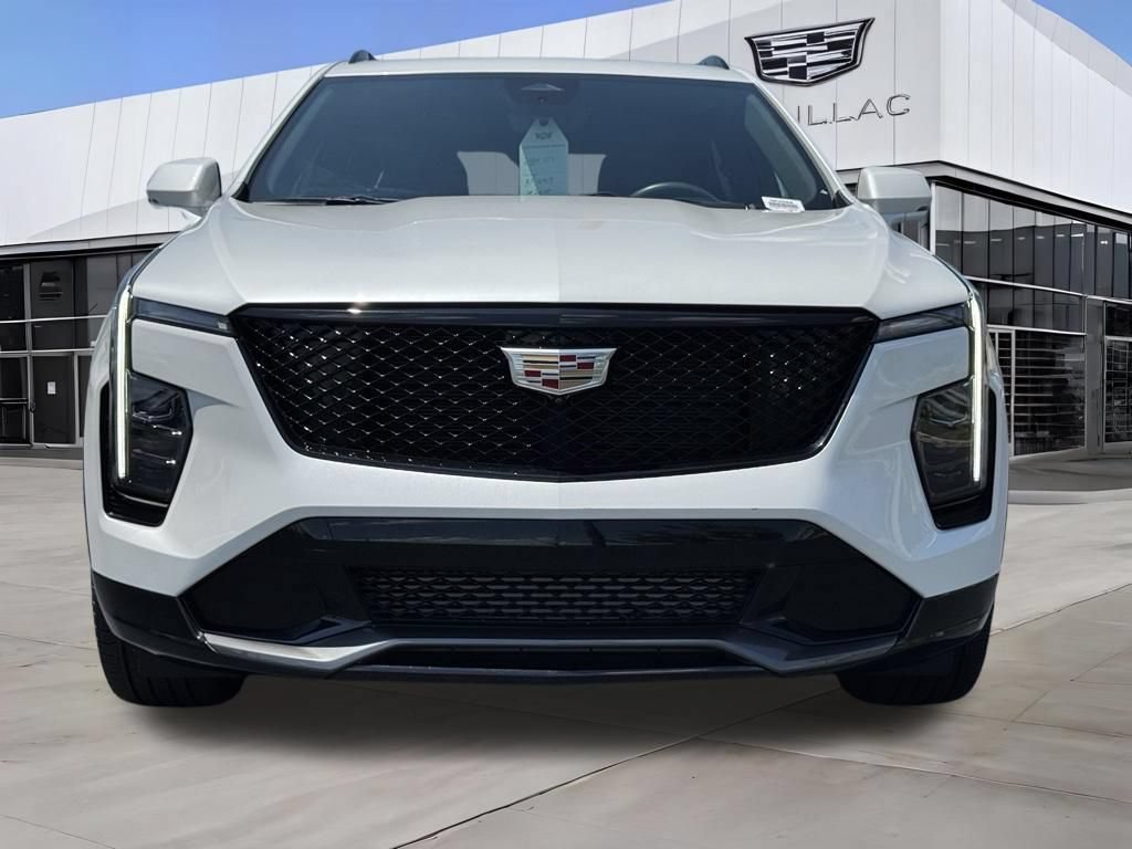 Certified 2024 Cadillac XT4 Sport FWD image 4