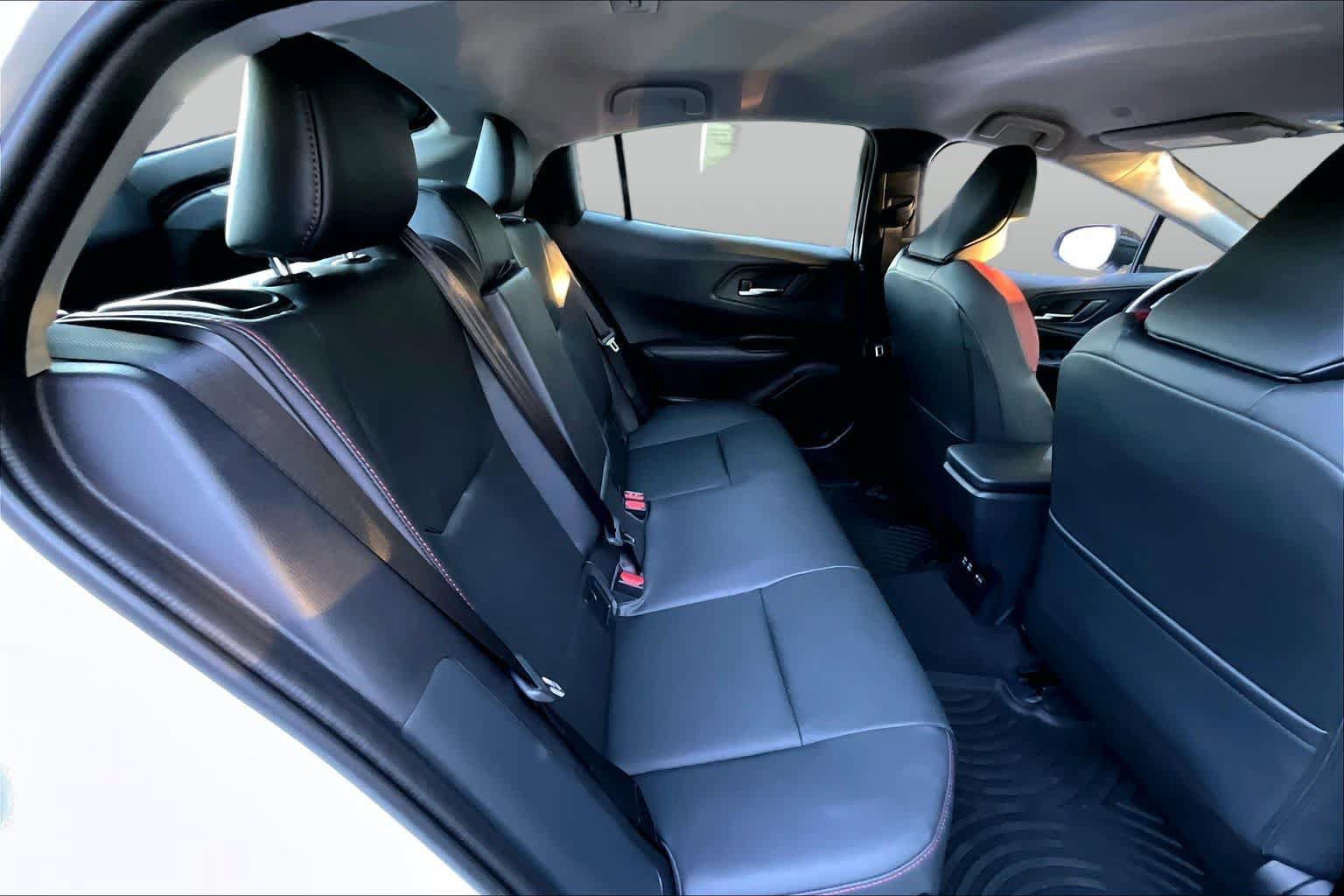Certified 2026 Toyota Prius Plug-In Hybrid FWD image 18
