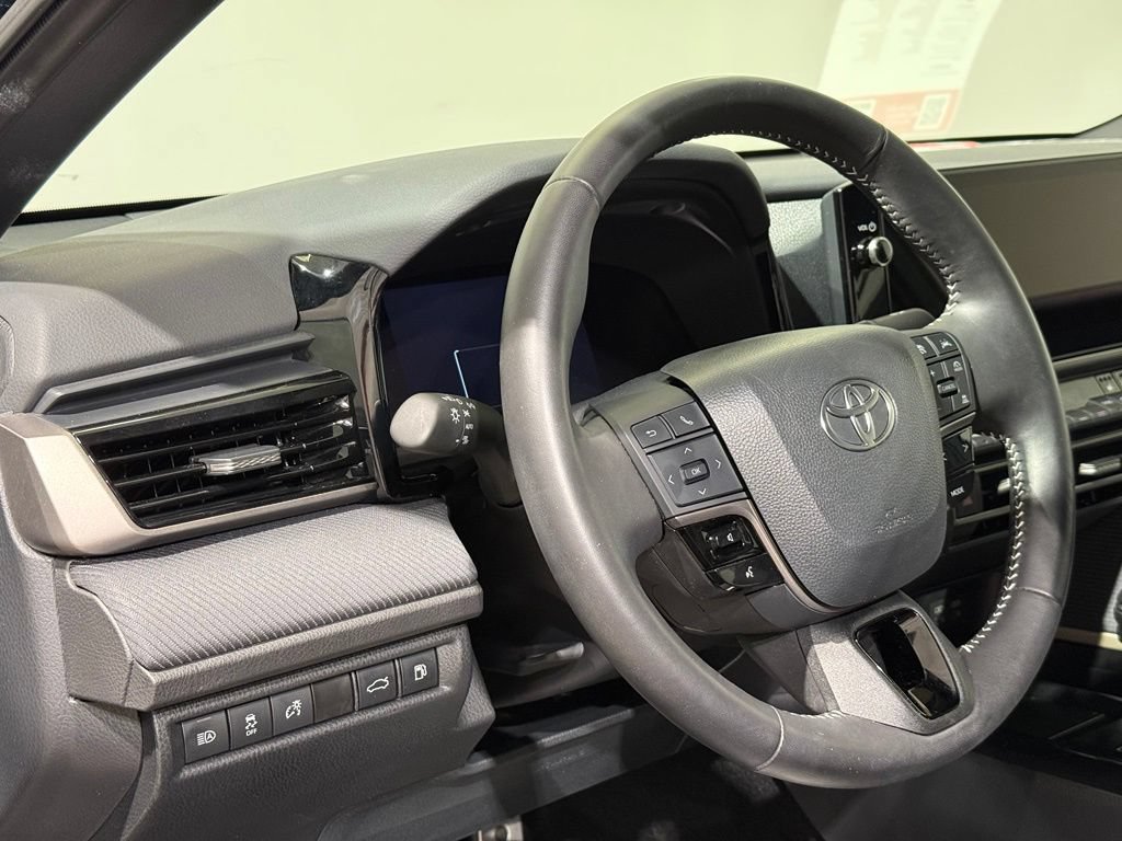 Certified 2025 Toyota Camry SE w/ Multimedia Upgrade Package AWD/4WD image 16