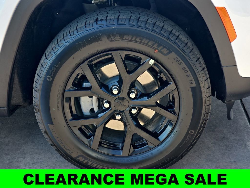 New 2025 Jeep Grand Cherokee Altitude image 39