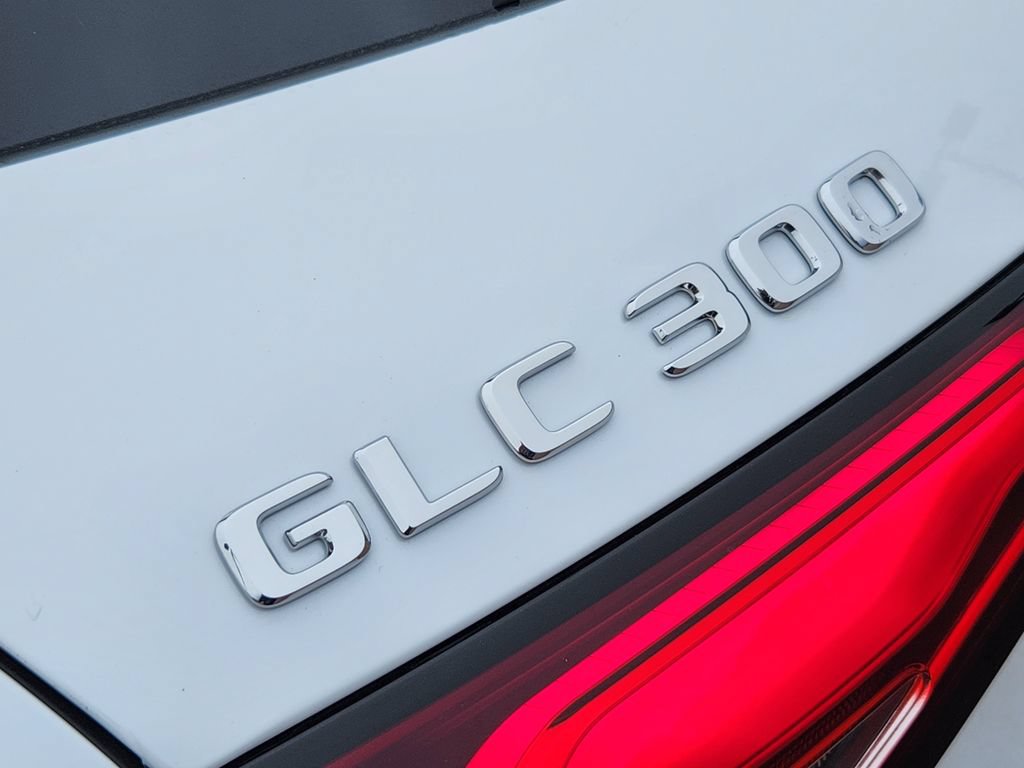 New 2026 Mercedes-Benz GLC 300 4MATIC image 11