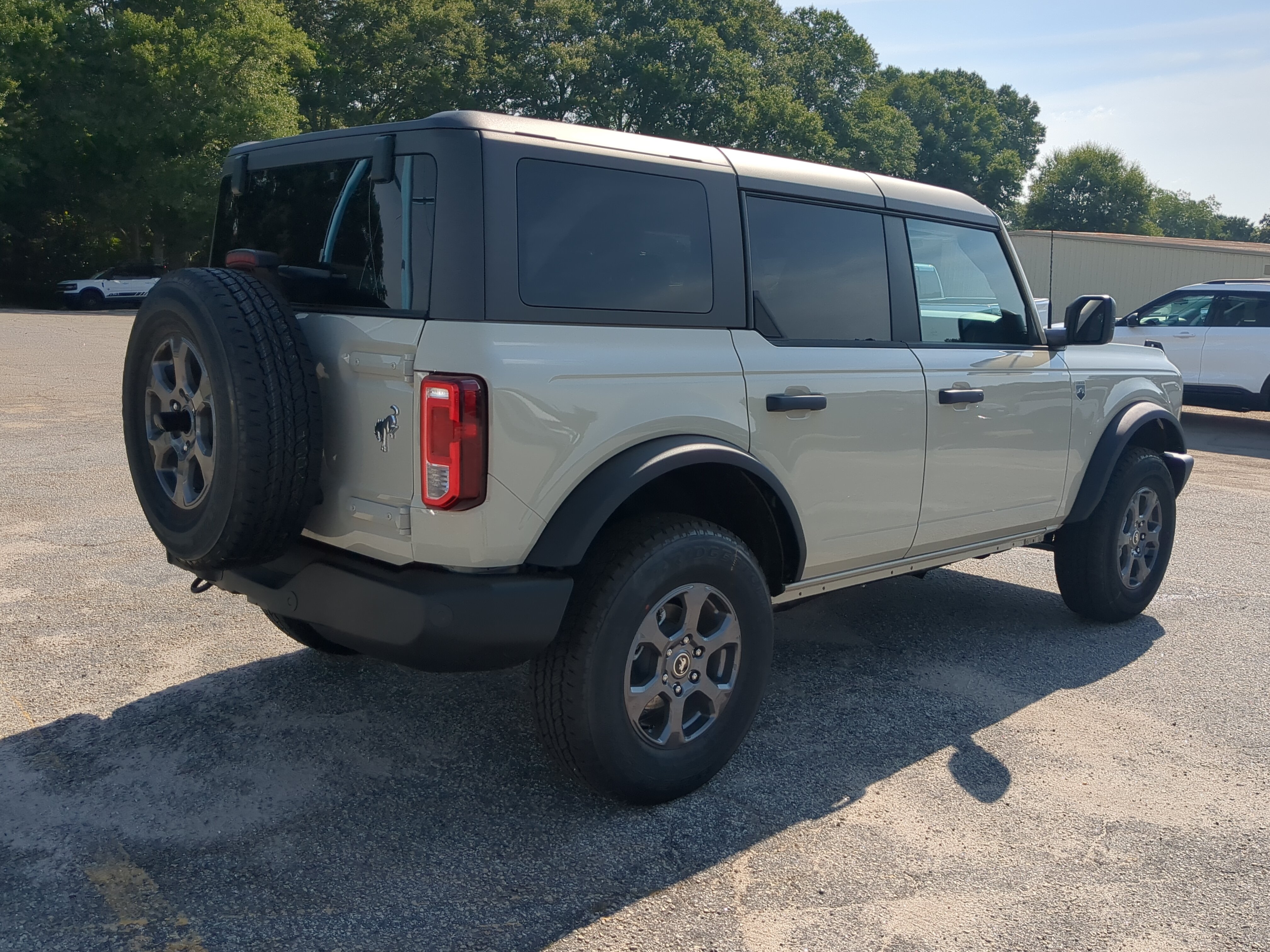New 2026 Ford Bronco Big Bend AWD/4WD image 3
