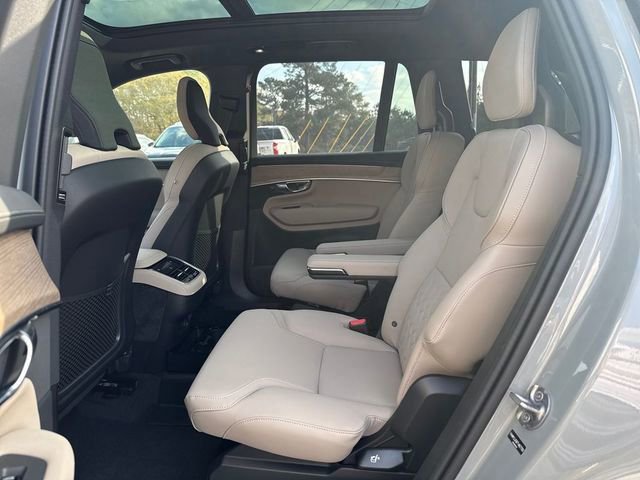 Used 2026 Volvo XC90 B5 Plus w/ Protection Package Premier image 32