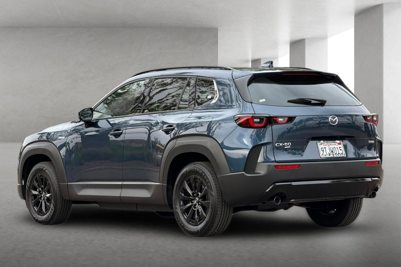 Certified 2025 MAZDA CX-50 AWD 2.5 Hybrid w/ Premium Pkg image 6