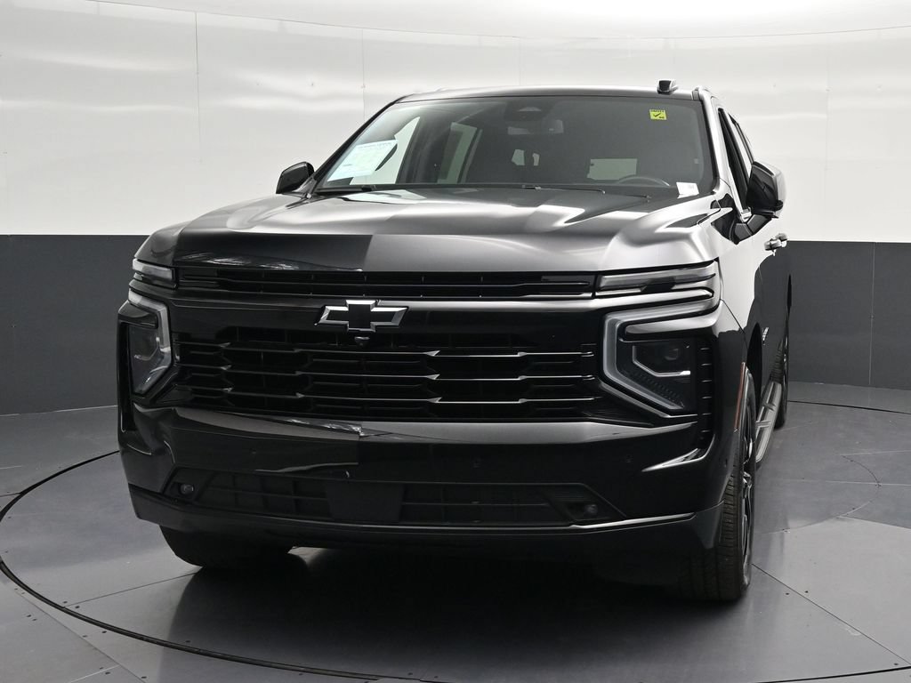 Used 2025 Chevrolet Suburban RST w/ Comfort Package RWD image 6