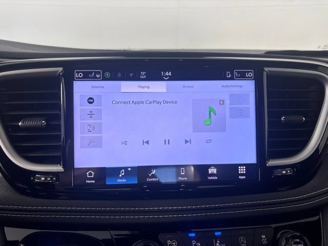 Used 2025 Chrysler Pacifica Select FWD image 5
