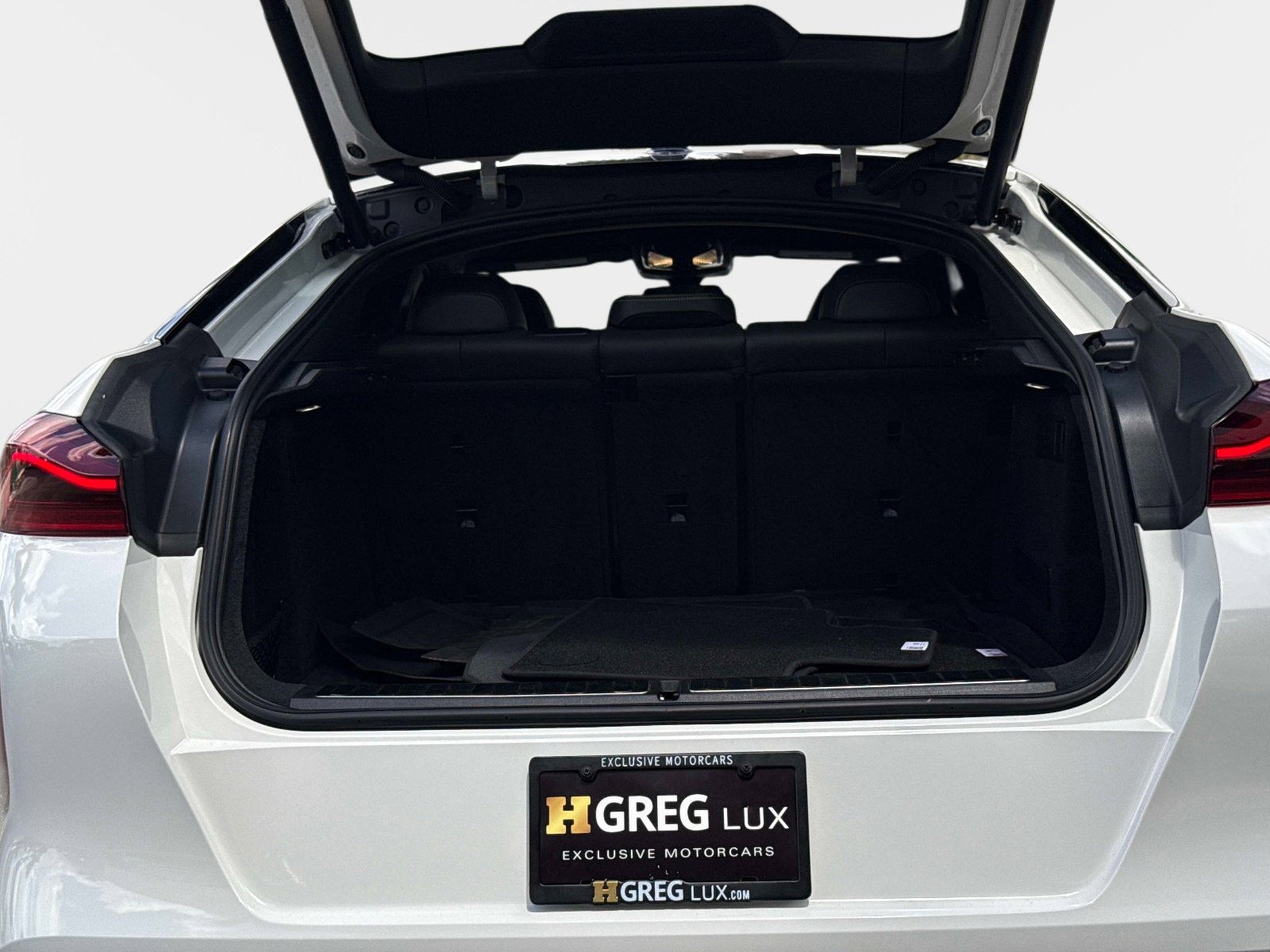 Used 2024 BMW X6 M Competition image 33