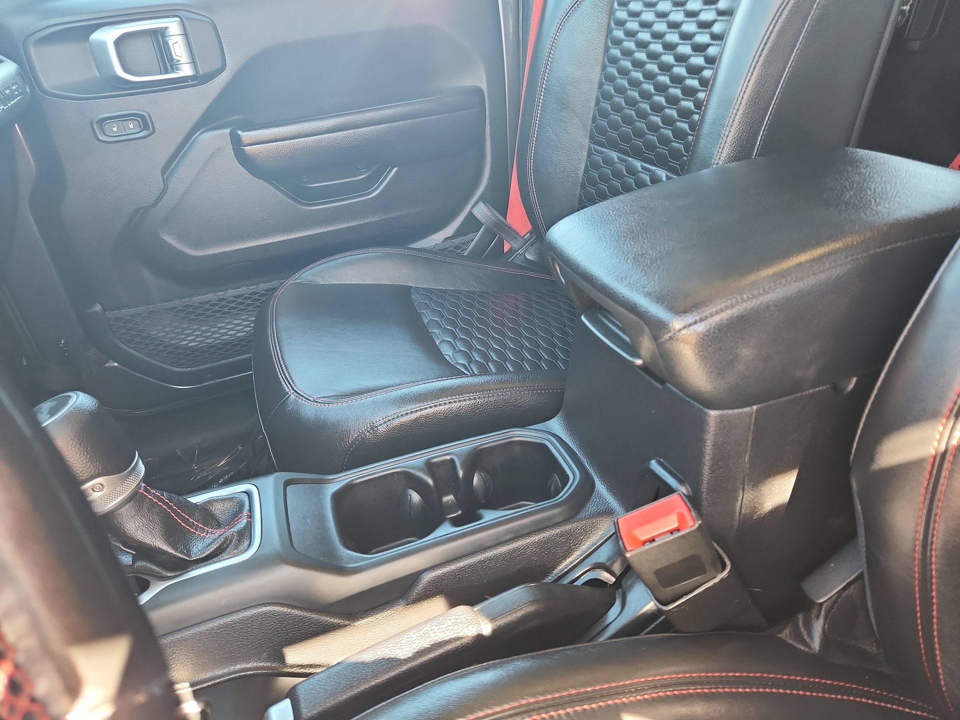 Certified 2020 Jeep Wrangler Unlimited Rubicon w/ Quick Order Package 28Y Recon AWD/4WD image 23