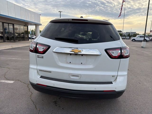 Used 2017 Chevrolet Traverse LT w/ Traveler's Package image 5