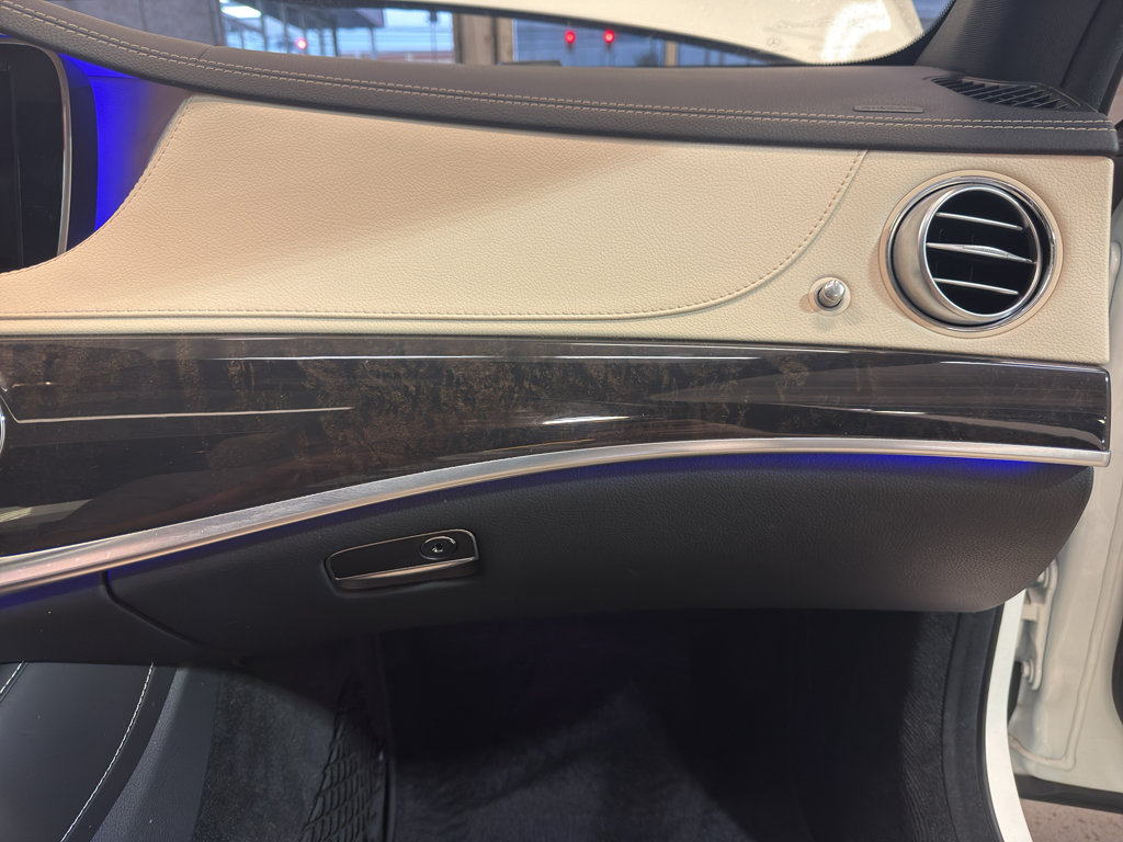 Used 2015 Mercedes-Benz S 550 Sedan image 23