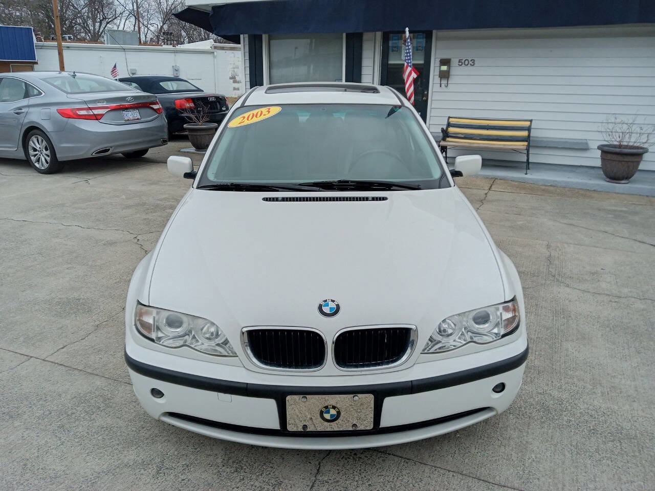 Used 2003 BMW 325i Sedan image 2