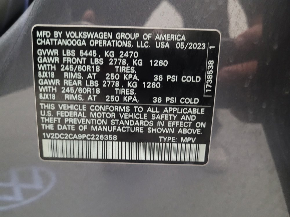 Used 2023 Volkswagen Atlas Cross Sport SE FWD image 33