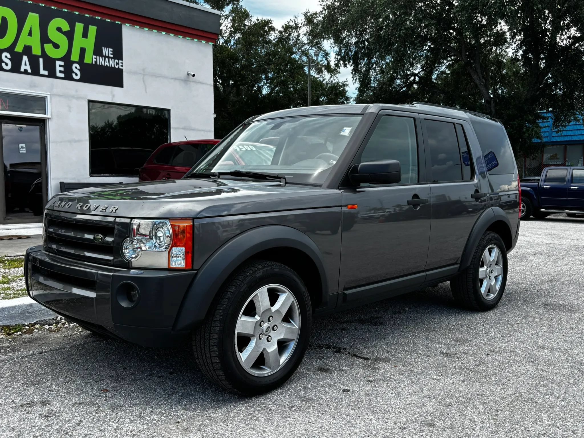 Used 2005 Land Rover LR3 HSE AWD/4WD image 2